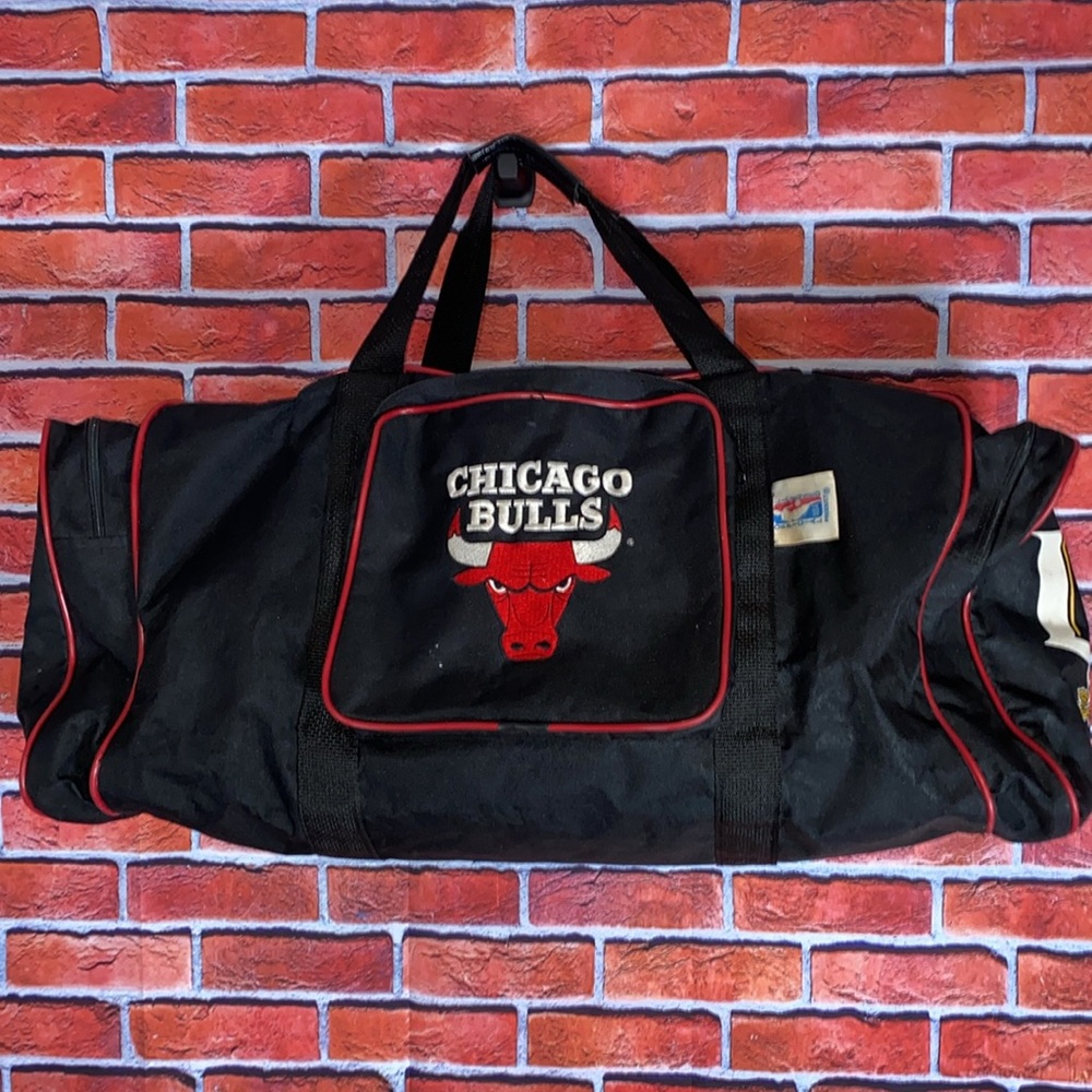 Vintage Chicago Bulls NBA Canvas‎ Duffle Gym Bag by Athletic Bag Company